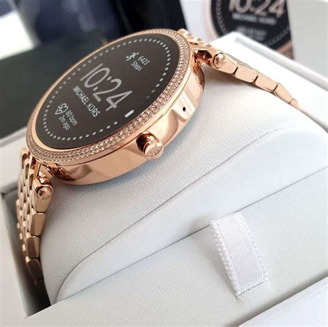 michael kors smart watch on iphone